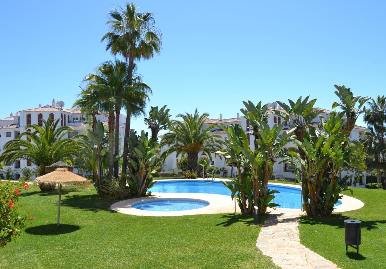 Luxury Garden Apartment - Walking Distance To The Sea Sitio de Calahonda Ngoại thất bức ảnh