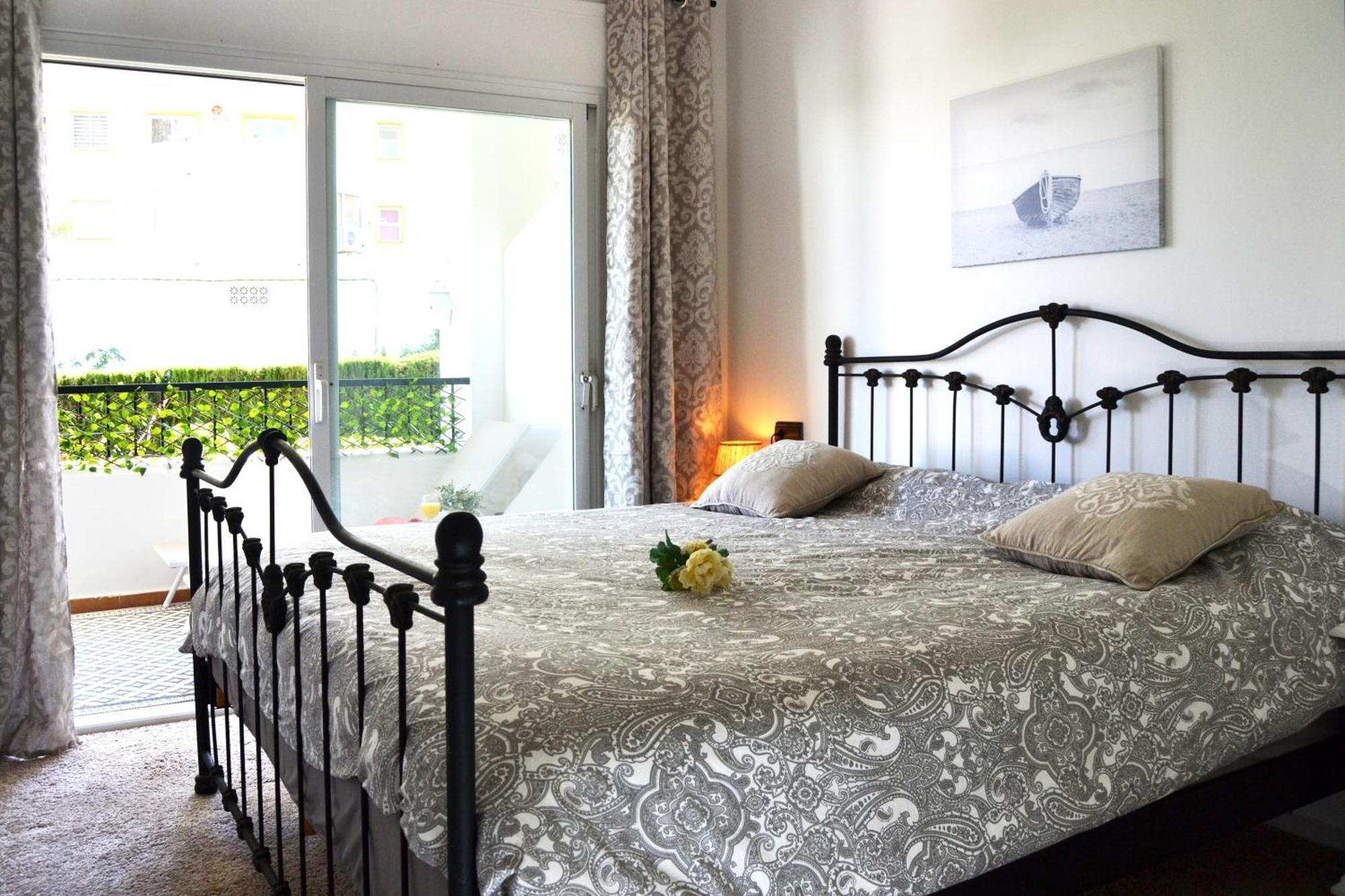 Luxury Garden Apartment - Walking Distance To The Sea Sitio de Calahonda Ngoại thất bức ảnh